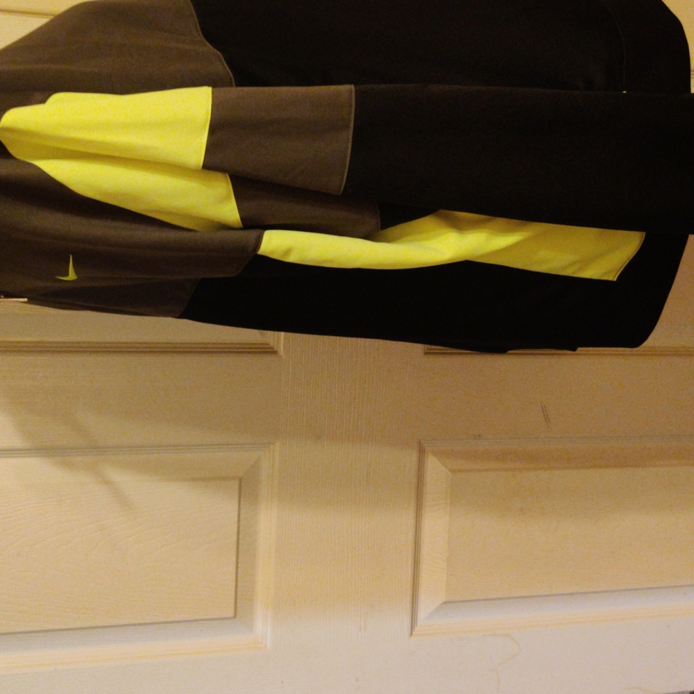 SOLD.   Nike Athletic Jacket - Picture 5 of 8